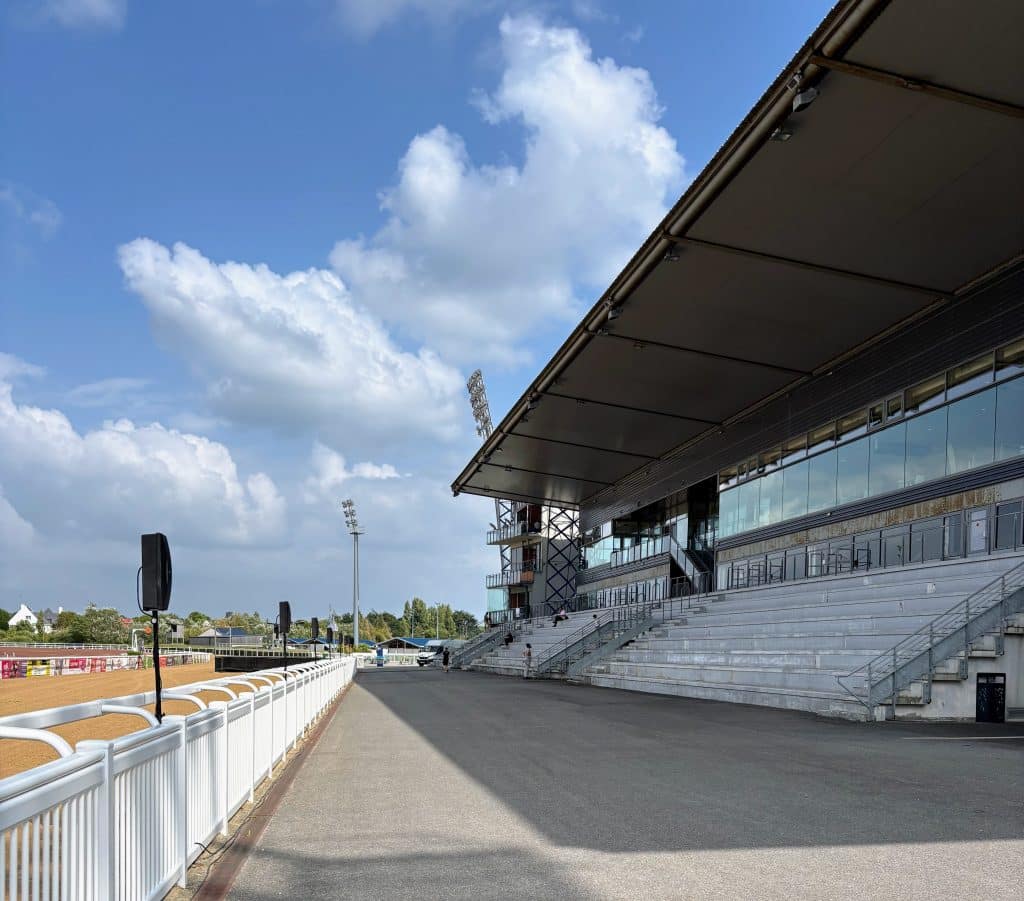 Sonorisation exterieur hippodrome